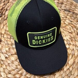 Adult size OS Dickies Black and Green Trucker snap back Cap
